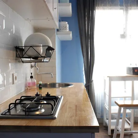 Modern 2Br Apartment At Newton Residence Bandung By Travelio